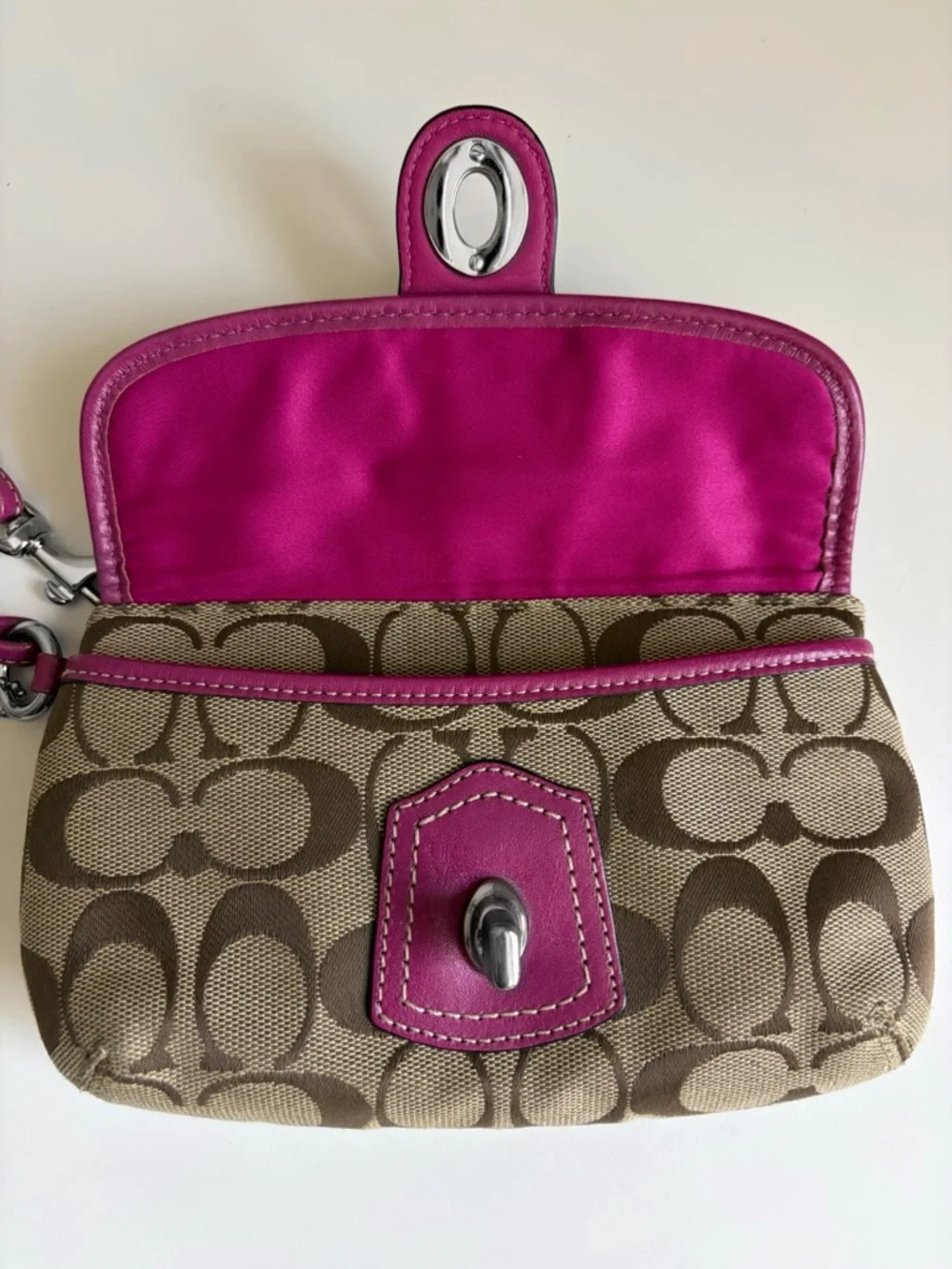 Coach Y2K Turnkock Wristlet